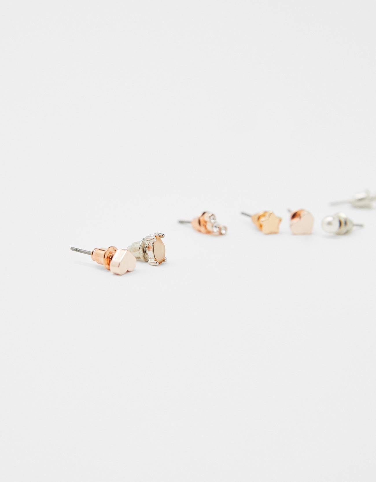 Minimalist earrings - Image 5